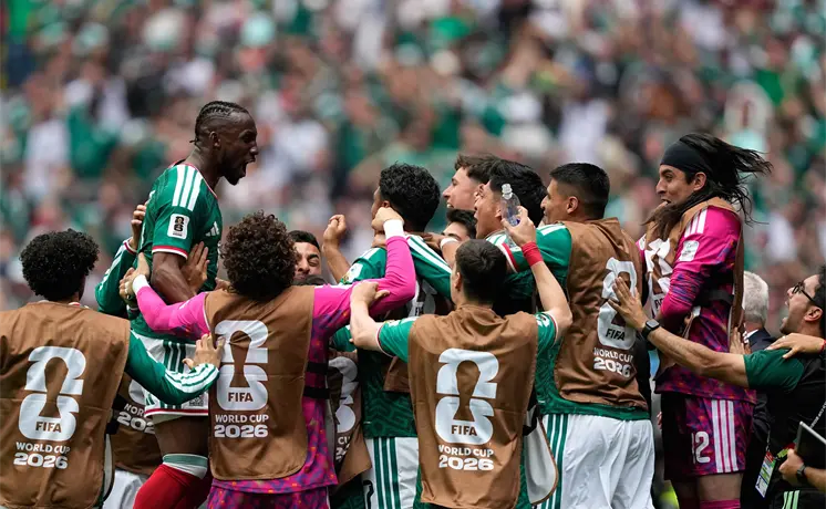 México escala al número 10 del ranking FIFA México escala al número 10 del ranking FIFA