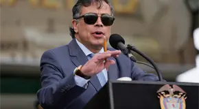 Petro condena el asesinato del colombiano en operación del ICE