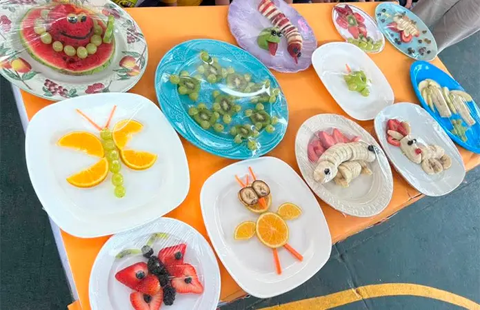 Realizan feria gastronómica en escuela