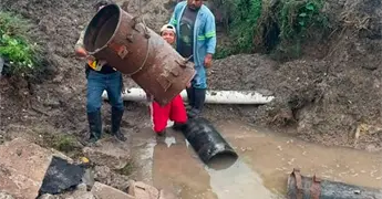 Vallenses sin agua, fuga en Santa Luc&iacute;a 