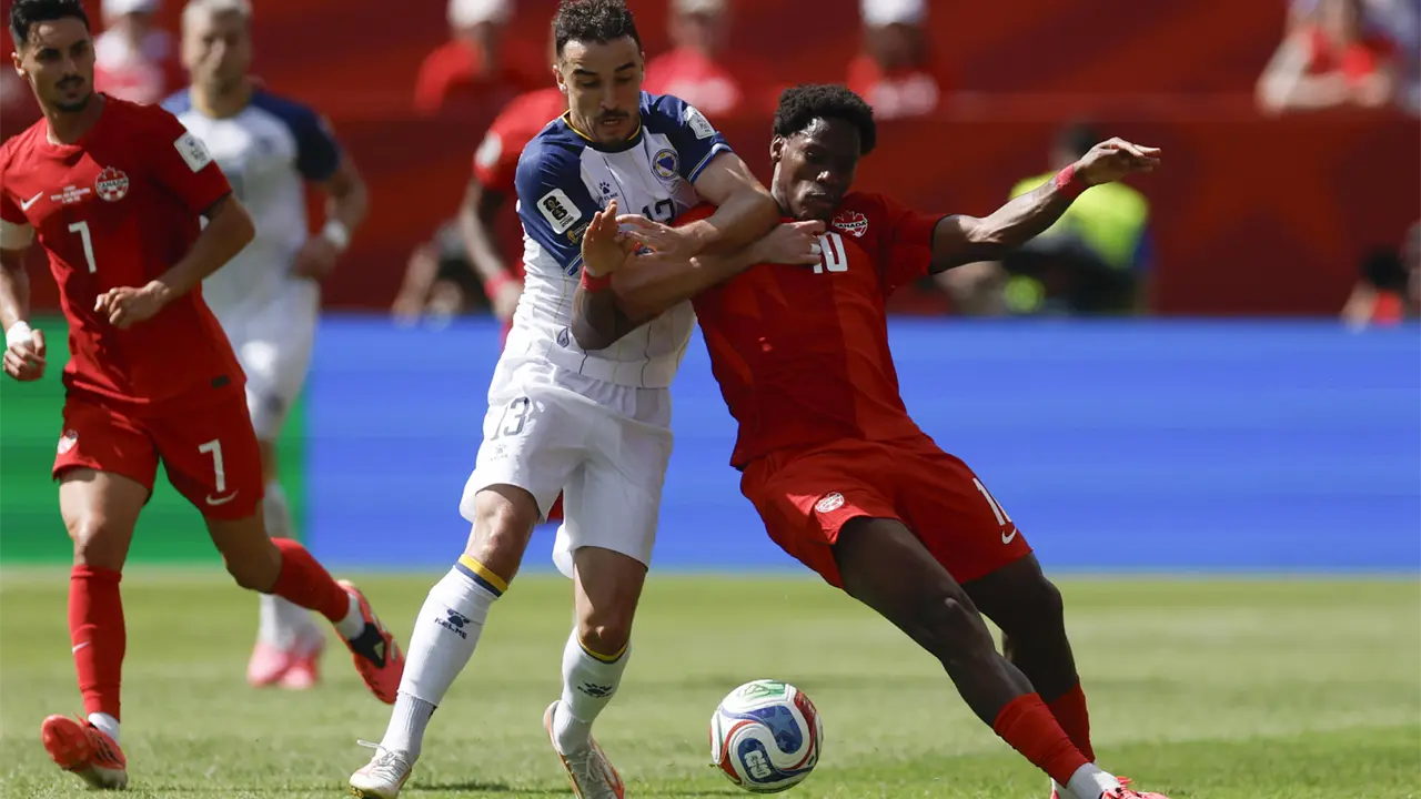 Bosnia y Canadá igualan en partido inaugural en Toronto