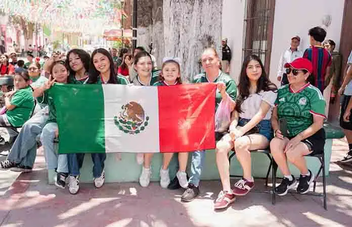 Euforia por triunfo de Selección de México