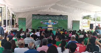 Instala Ayuntamiento pantalla para ver juego de la selecci&oacute;n