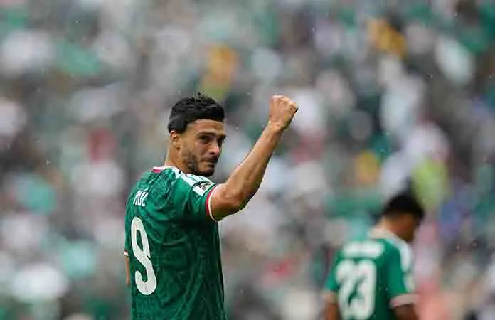 Jiménez se estrena como goleador