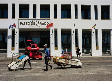 Presidente D&iacute;az-Canel impulsa cambios para atraer inversiones en Cuba