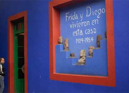Un coche se estrell&oacute; en la Casa Azul de Frida Kahlo