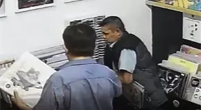 Video | Captan robo en tienda de m&uacute;sica en zona centro