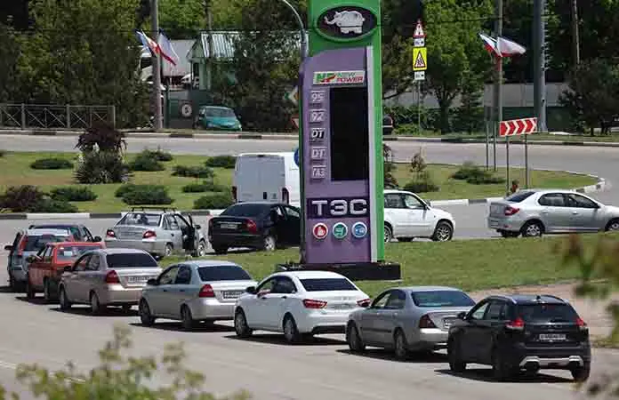 Crimea vive falta de combustibles