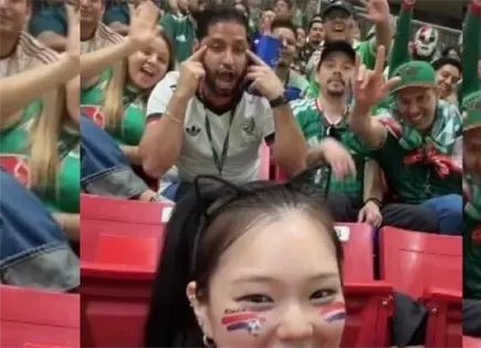 Surcoreana capta gesto racista en Estadio Guadalajara Surcoreana capta gesto racista en Estadio Guadalajara