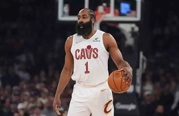 Harden es arrestado por portar un arma