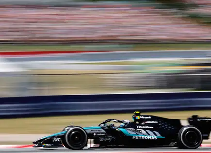Kimi Antonelli abandona en Barcelona tras problema el&eacute;ctrico