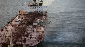 Reino Unido detiene petrolero vinculado a flota rusa clandestina