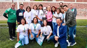 Sheinbaum visita SLP y entrega boletos mundialistas