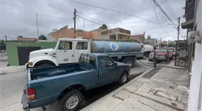 Vecinos de Azaleas exigen soluci&oacute;n urgente por falta de agua
