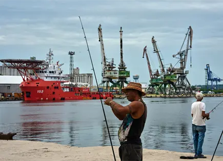 Cuba reporta falta de leche y cirugías por bloqueo energético Cuba reporta falta de leche y cirugías por bloqueo energético