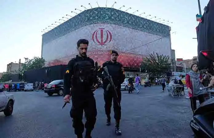 EU e Irán anuncian acuerdo de paz