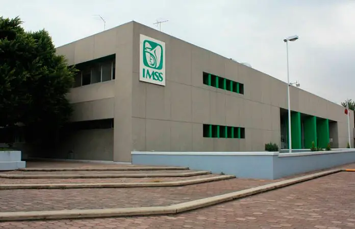 La Corte ordena al IMSS cubrir tratamientos médicos a menores