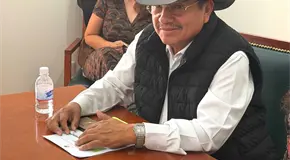 Camioneta de 1.7 mdp, entre el patrimonio declarado por Zavala