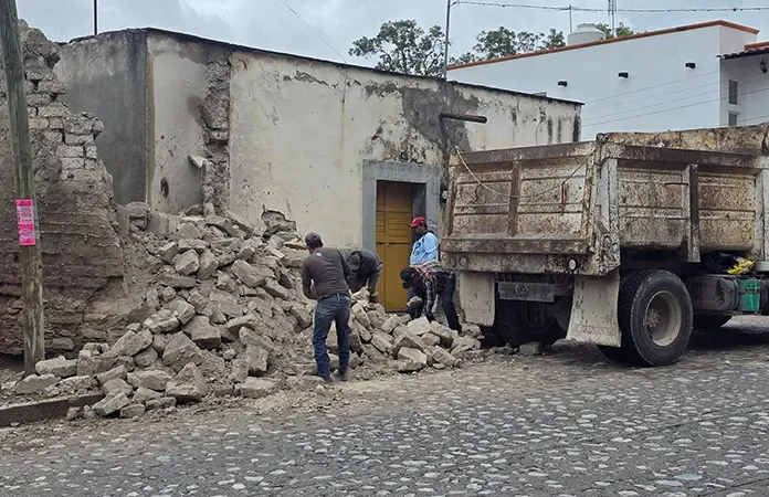 Se desploma barda de antigua hacienda