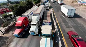 Segob y transportistas acuerdan no bloquear carreteras, &iquest;Qu&eacute; piden?  