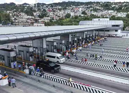 CNTE cierra tres casetas CNTE cierra tres casetas