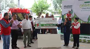 Escuelas donan más de 1 mdp a la Cruz Roja
