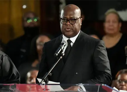 Senado de Congo aprueba proyecto para tercer mandato de Tshisekedi Senado de Congo aprueba proyecto para tercer mandato de Tshisekedi