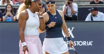 Serena Williams pierde en dobles en Abierto de Berl&iacute;n