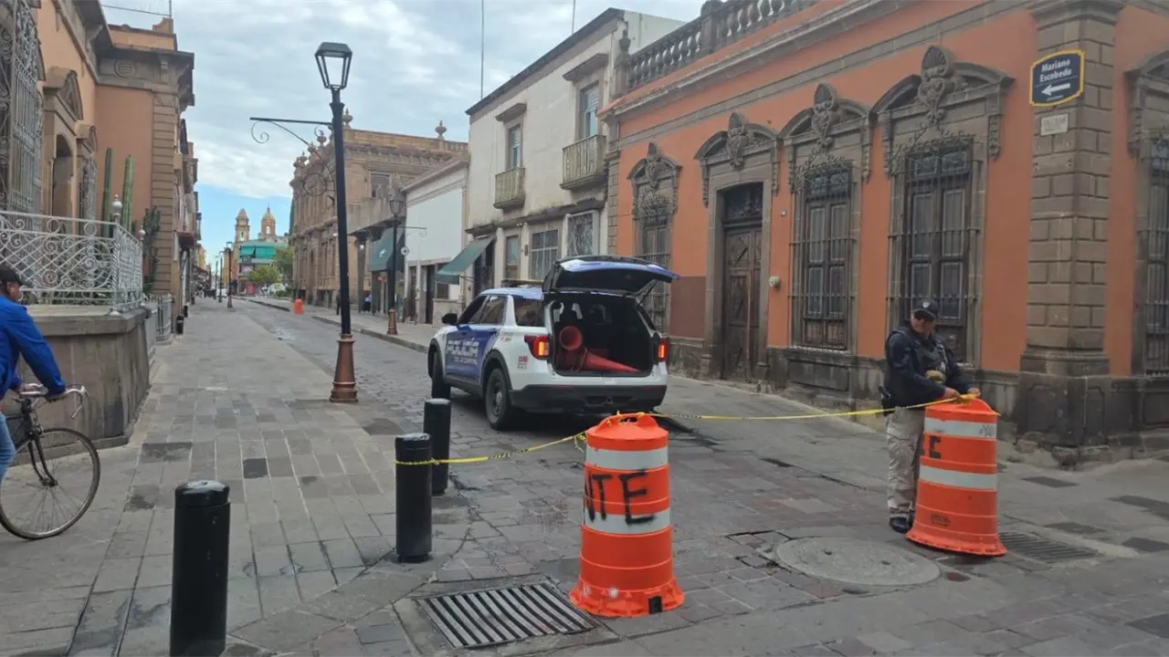 Cierran calles del Centro Histórico por partido de México