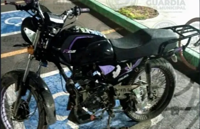 Dos menores conducían sus motocicletas ebrios