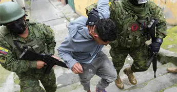 Ecuador renueva conflicto armado interno para combatir crimen organizado