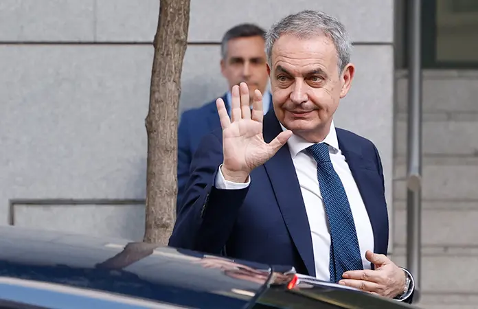 Expresidente Zapatero declara por corrupción