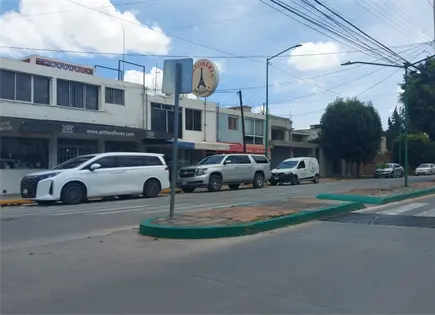 Gobierno estatal impugna proceso y aplaza inspecci&oacute;n por pintura verde en Himno Nacional