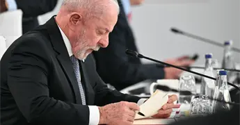 Lula advierte a Trump: no interfiera en elecciones de Brasil