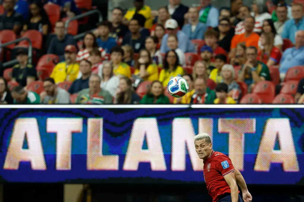 Aficionados al fútbol disfrutan el Mundial en Atlanta con diversidad y pasión