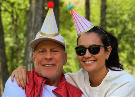Bruce Willis reaparece en redes junto a su esposa Emma Bruce Willis reaparece en redes junto a su esposa Emma