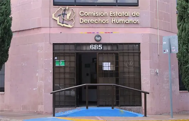 CEDH emite recomendación contra SEGE por bullying CEDH emite recomendación contra SEGE por bullying