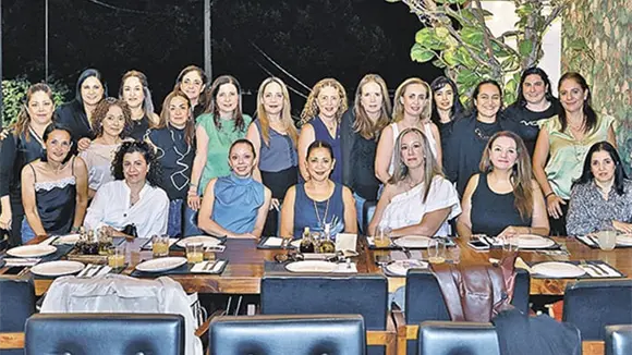 CELEBRAN LOGROS CELEBRAN LOGROS