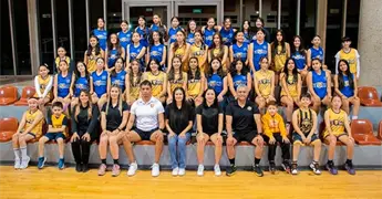 Leonas Cefor va a gira internacional