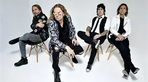 MANÁ TRIUNFA EN GDL