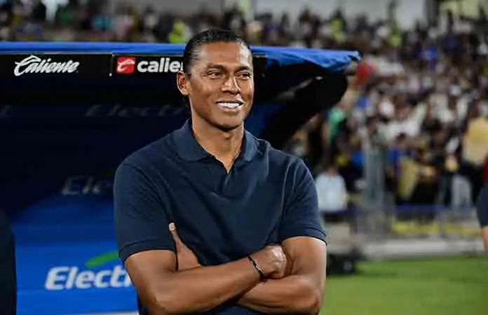 Huiqui se queda en Cruz Azul
