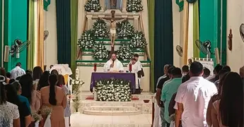 Llama la iglesia a orar por la paz