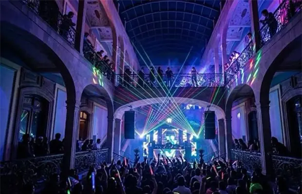 Pasi&oacute;n electr&oacute;nica en el Museo Nacional de la M&aacute;scara
