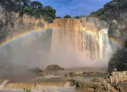 La cascada de El Santo en todo su esplendor La cascada de El Santo en todo su esplendor