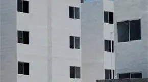 Se desmayan los obreros; paran obras de Bienestar