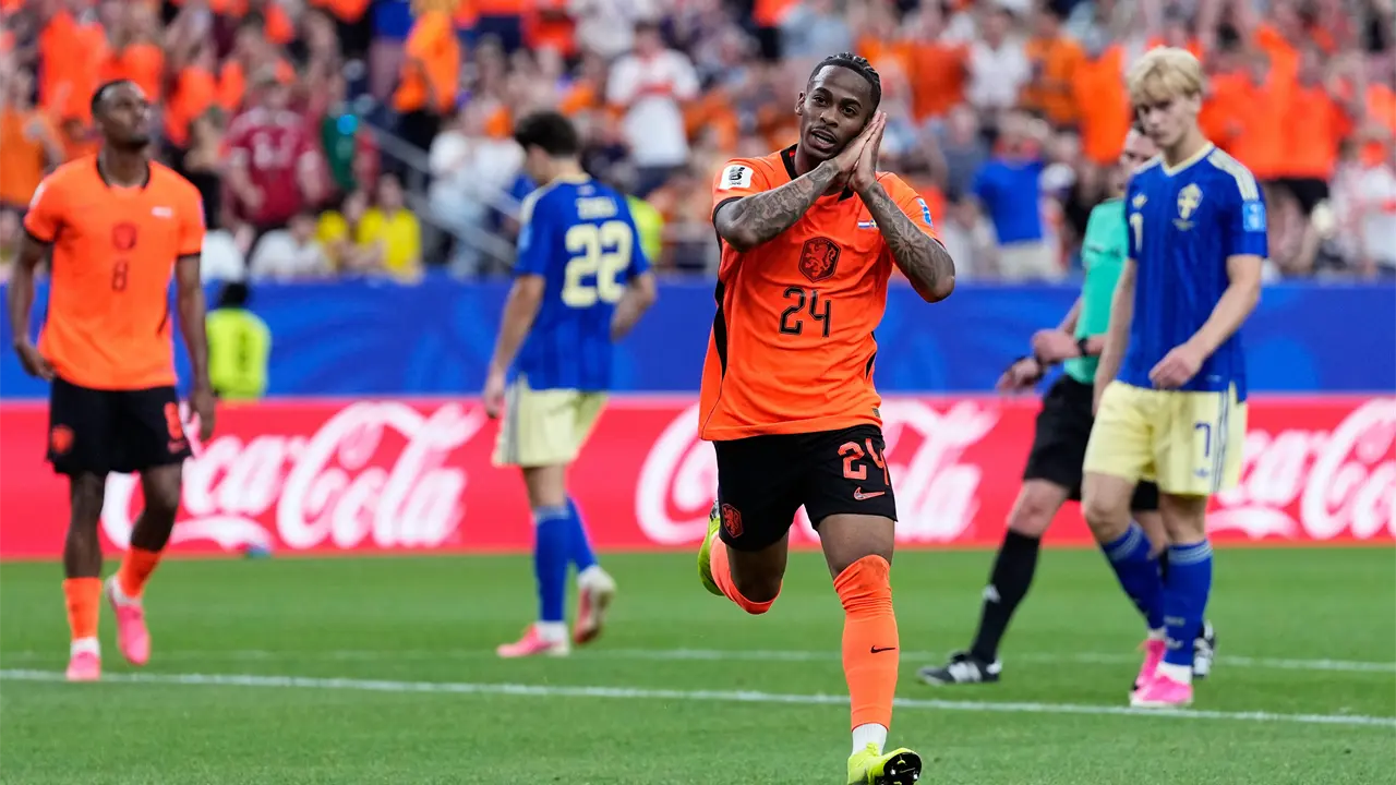 Holanda domina a Suecia y lidera el Grupo F en Houston