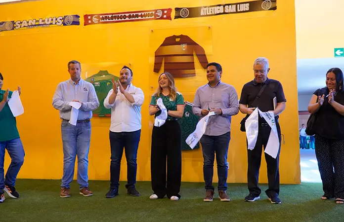 Inaugura exposición ´Futbol Con-ciencia´