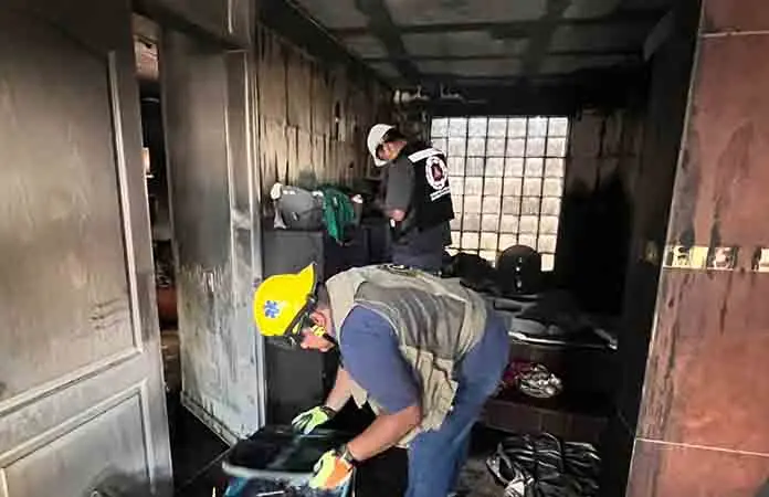 Incautan autoridades cajas con pirotecnia