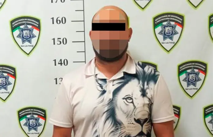 Sorprenden a un hombre con droga en el República