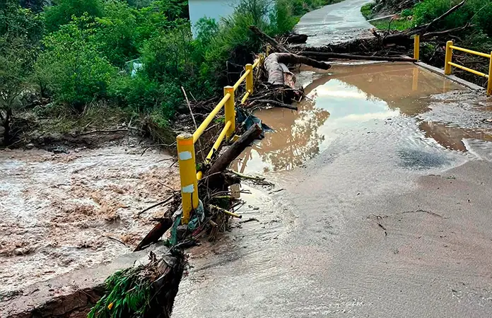 Tromba incomunica varias localidades